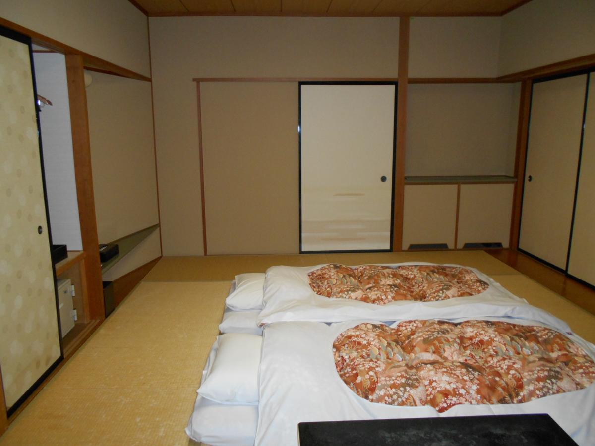汤阵酒店 3* 水上町